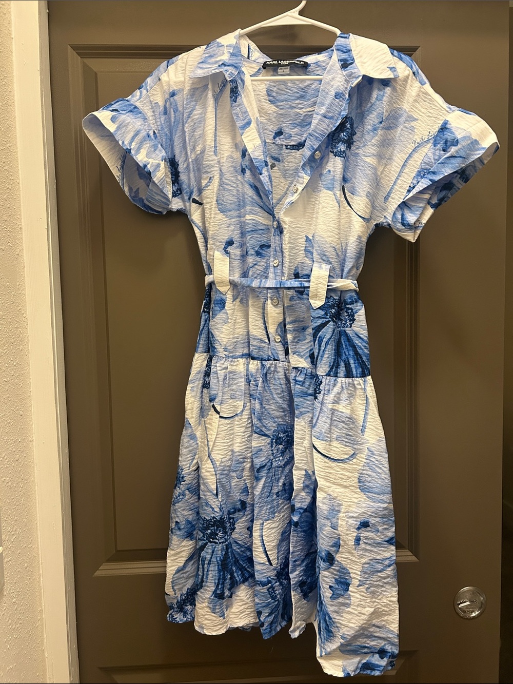 Karl Lagerfeld Blue and White Floral Button-Front Shirt Dress